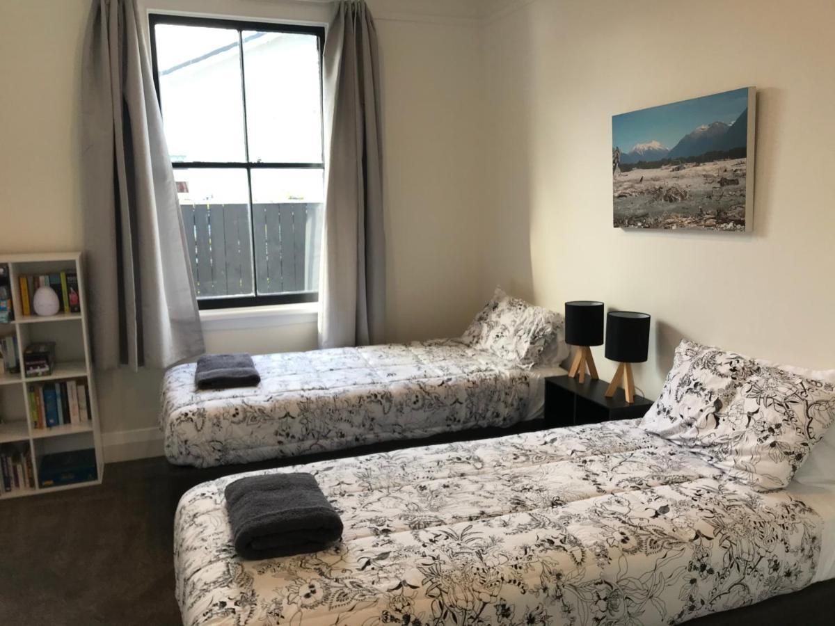 Te Waiharakeke Holiday Home Бленем Экстерьер фото