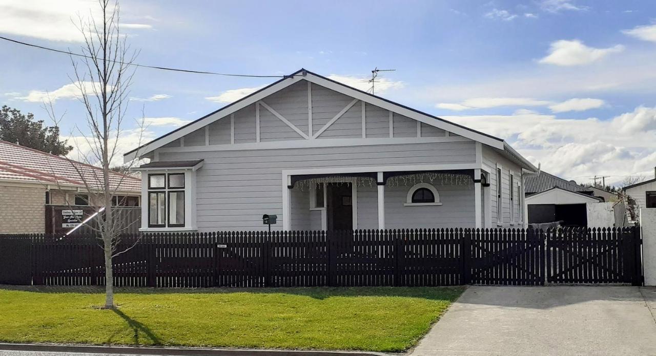 Te Waiharakeke Holiday Home Бленем Экстерьер фото